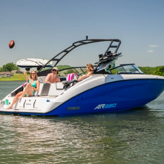 boat-card-img-1